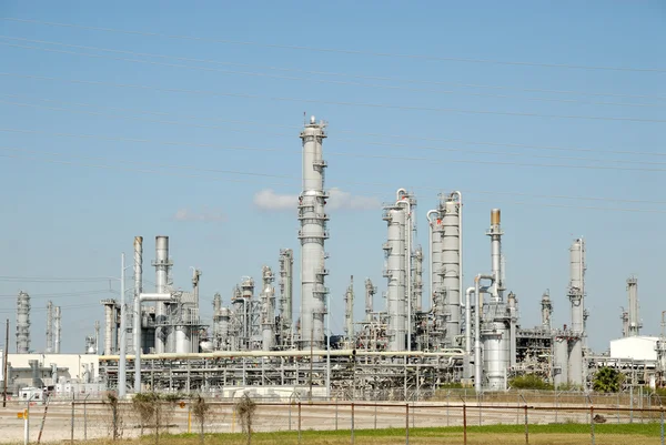 Moderna refinería de petróleo —  Fotos de Stock