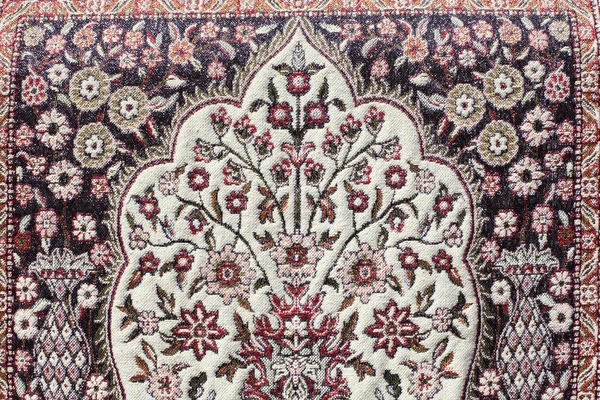 美丽的东方地毯，土耳其伊斯坦布尔 — 图库照片