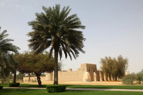 Antigua fortaleza al ain, Emirato de abu dhabi — Stockfoto