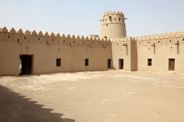 Antigua fortaleza al ain, Emirato de abu dhabi — Stockfoto