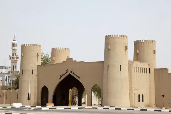 Antigua puerta de la ciudad en Al Ain, Emirato de Abu Dhabi — Foto de Stock