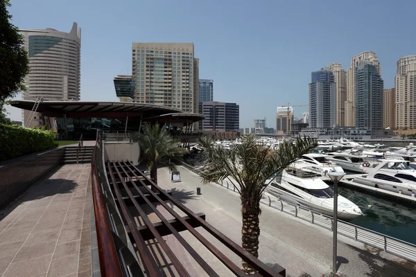 Passeggiata a Dubai Marina — Foto Stock