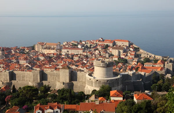 Blick auf die mittelalterliche Stadt Dubrovnik in Kroatien — Stockfoto