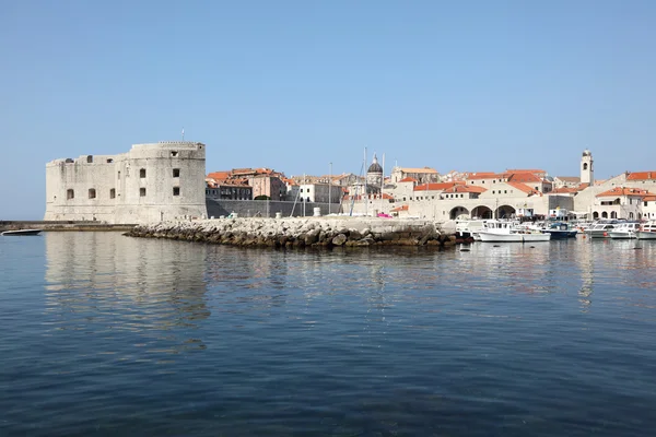 Vista de la histórica ciudad de Dubrovnik, Croacia — Foto de Stock