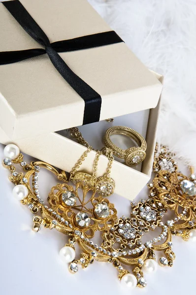 Casket with Jewelry — Stock Photo, Image