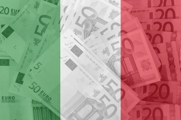 Bandera de Italia con billetes en euros transparentes en segundo plano — Foto de Stock
