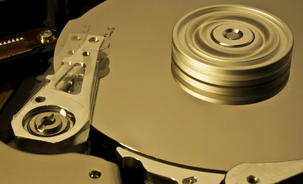 Pevný disk s pohybuje hlavou a spinning talíře -aaa- — Stock fotografie