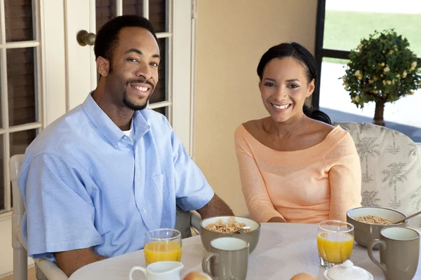 Happy African American Couple Eating Healthy Breakfast — Stock Photo, Image