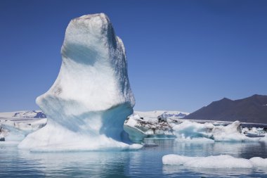 Icebergs on the Lagoon, Jokulsarlon, Iceland clipart