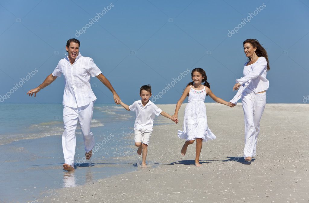 http://static6.depositphotos.com/1135494/647/i/950/depositphotos_6479304-Mother-Father-and-Children-Family-Running-Having-Fun-At-Beach.jpg