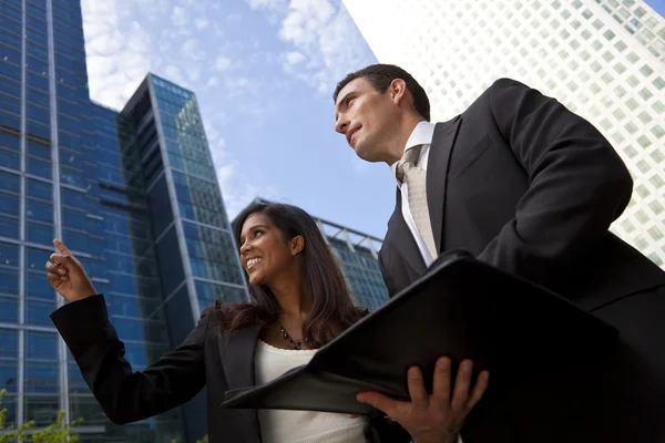 Interracial Male and Female Business Team In Modern City — Stock Photo, Image
