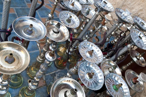 Arabische Shisha-Wasserpfeifen in einem Restaurant — Stockfoto