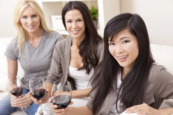 Interracial Group Three Women Friends Drinking Wine Together at — Stock Photo, Image