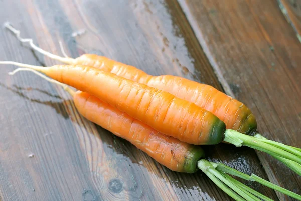 Zanahorias sobre la mesa — Foto de Stock