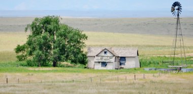 ovalar evi