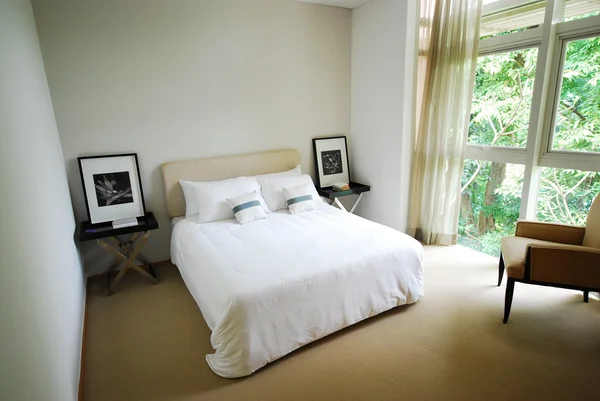 Ana yatak odası ve çeşitli açılardan — Stok fotoğraf