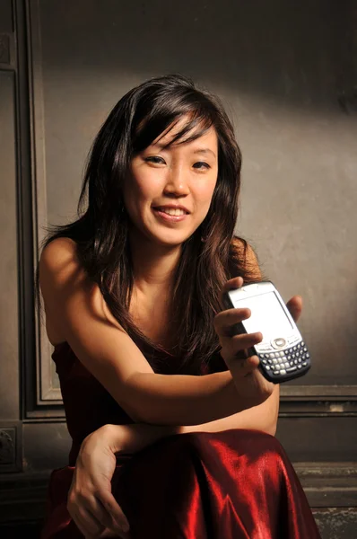 Asiatische chinesische Dame mit einem Namensschild — Stockfoto