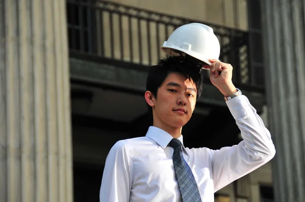 Asijské čínské inženýr v různých pózách — Stock fotografie