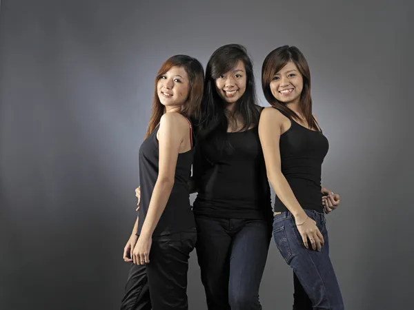 Asiatiska kinesiska flickor att ha kul — Stockfoto