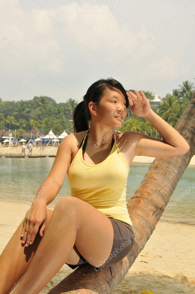 asian-chinese-girl-under-the-hot-weather-stock-photo-by-singaporevideo