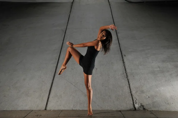 亚洲中国当代舞者 免版税图库图片