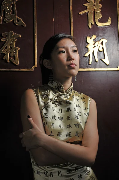 Asiatische chinesische Mädchen in verschiedenen Posen — Stockfoto