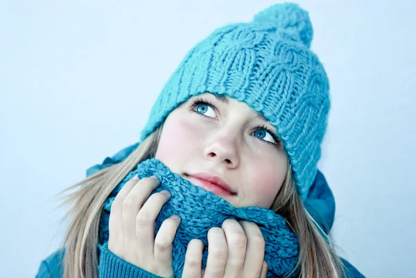 Beautiful female in winter clothes — Stock Photo, Image