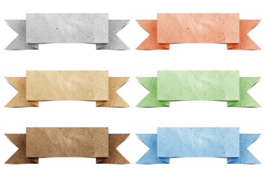 Üstbilgi origami etiket geri dönüştürülmüş kağıt el sanatları sopa beyaz zemin üzerine
