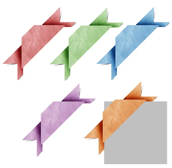 Üstbilgi origami etiket geri dönüştürülmüş kağıt el sanatları sopa beyaz zemin üzerine — Stok fotoğraf