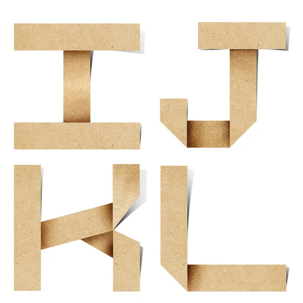 Origami alfabesi harfleri geri dönüştürülmüş kağıt el sanatları sopa beyaz zemin üzerine — Stok fotoğraf
