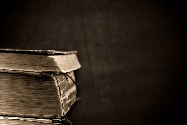 Grunge zemin üzerine antika kitap — Stok fotoğraf