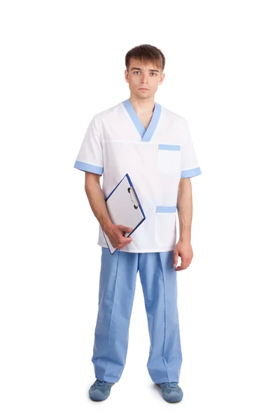 Médico isolado segurando prancheta no fundo branco — Fotografia de Stock