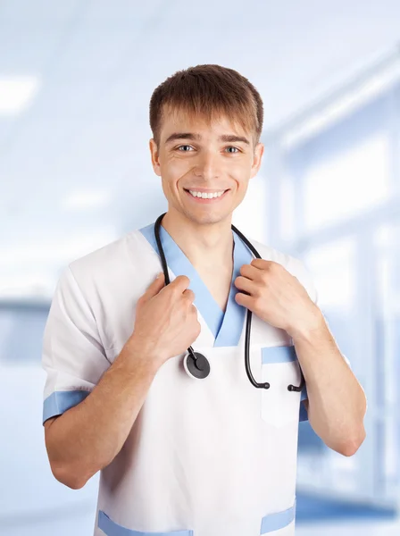 Medical doctor with stethoscope in hospital — Stock Photo, Image