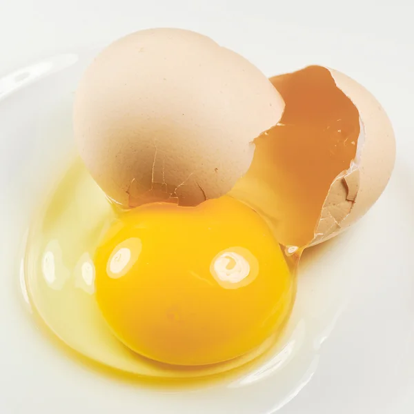 Piatto con uovo — Stockfoto