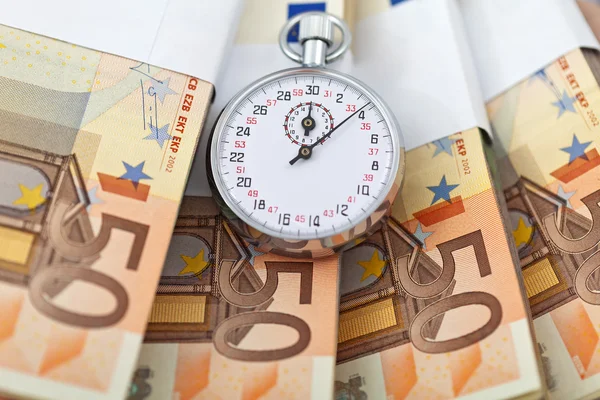 Χρόνος είναι έννοια χρήματα με ευρώ — Φωτογραφία Αρχείου