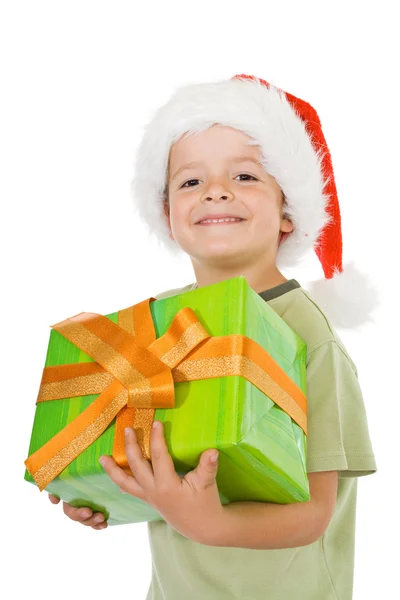 Menino sorridente feliz com presente de Natal — Fotografia de Stock