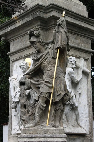 纪念雕像的圣徒约翰 nepomuk 的 — 图库照片