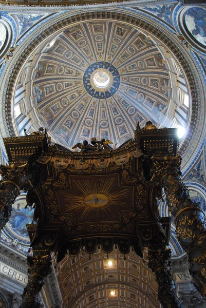 Saint Peter's baldachim - Watykan - Rome Zdjęcie Stockowe