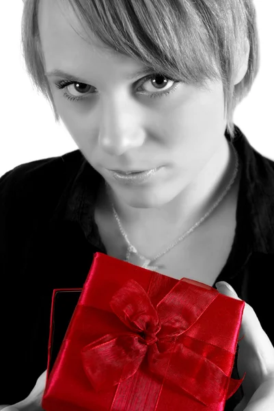 Chica con caja de regalo —  Fotos de Stock