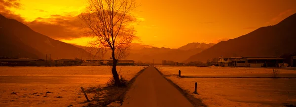 Sonnenuntergang & Alpen — Stockfoto