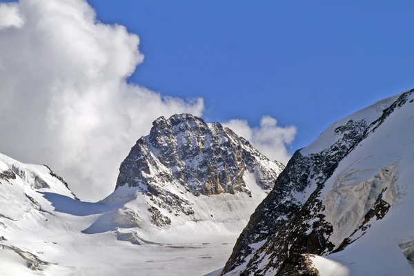 Alpy idealna chmury — Zdjęcie stockowe