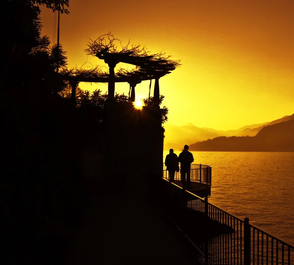 科摩湖在日落 — 图库照片