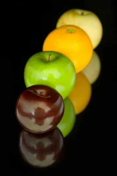 Set de fructe strălucitoare coapte — Fotografie, imagine de stoc