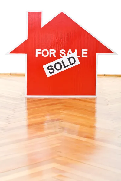Концепция продажи домов — стоковое фото