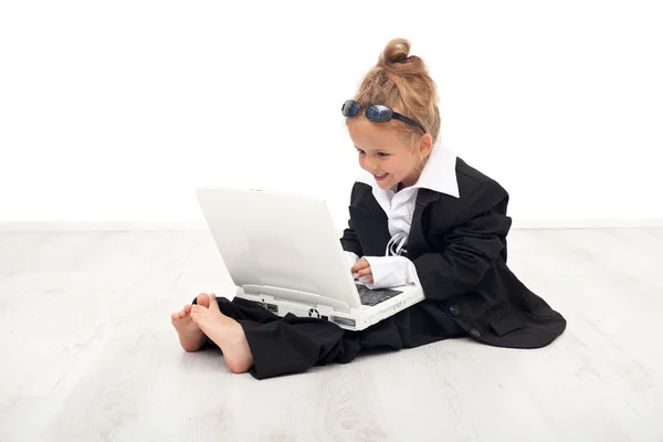 Little girl playing career woman role — Stock Photo, Image
