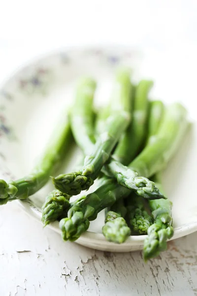 Gekookte groene asperges — Stockfoto