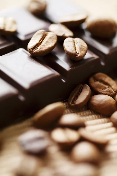 Шоколад и кофе — стоковое фото