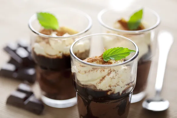 Chocolate and vanilla mousse — Stock Photo, Image