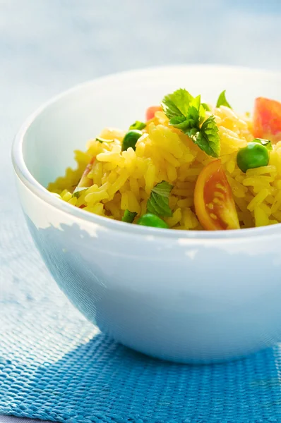 蔬菜和米饭沙拉 — 图库照片