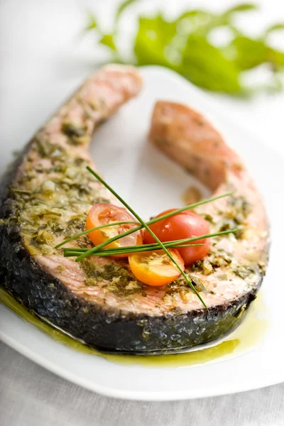 Steak de saumon grillé au four , — Photo